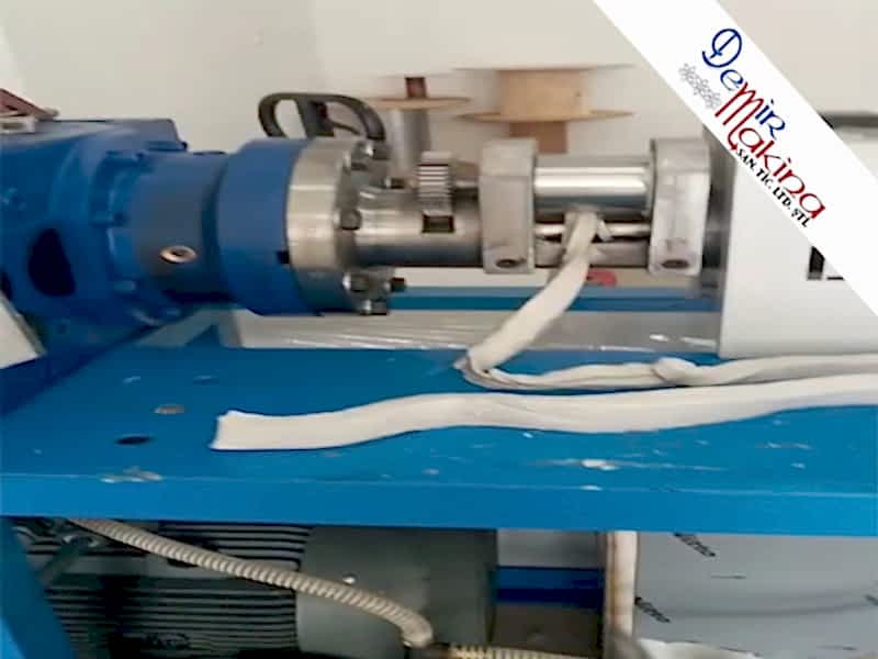 SiLiKON URETiM HATTI-min